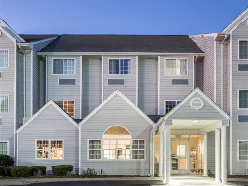 Microtel Inn & Suites Marianna Exterior photo